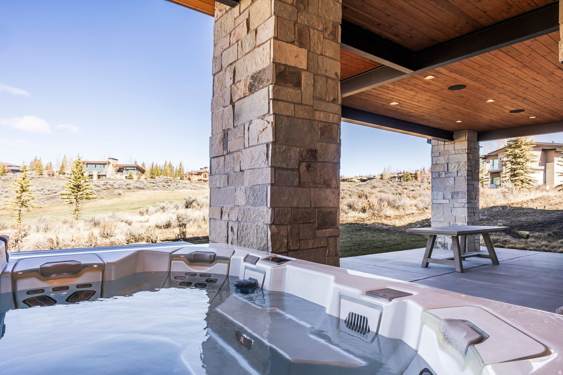 SIGNAL HILL - Residential