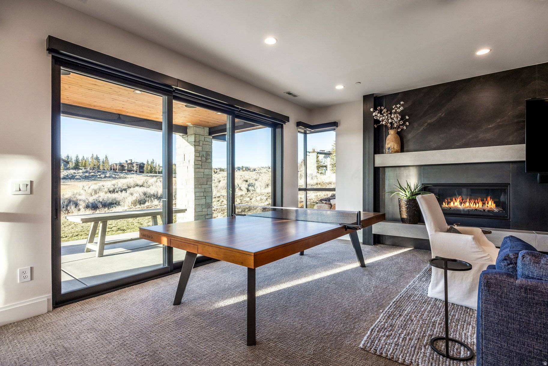 SIGNAL HILL - Residential