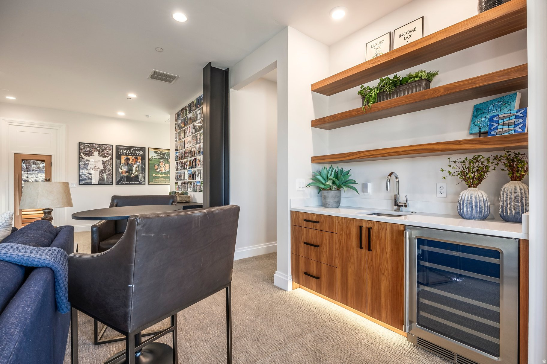 SIGNAL HILL - Residential