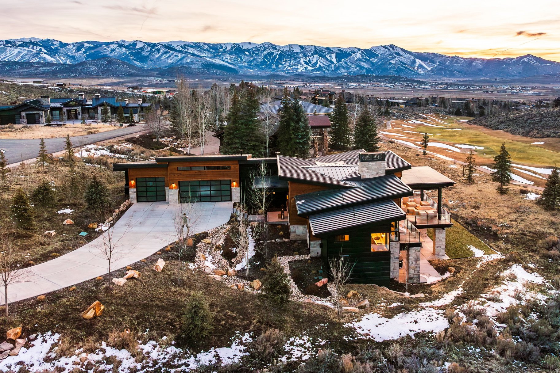 SIGNAL HILL - Residential