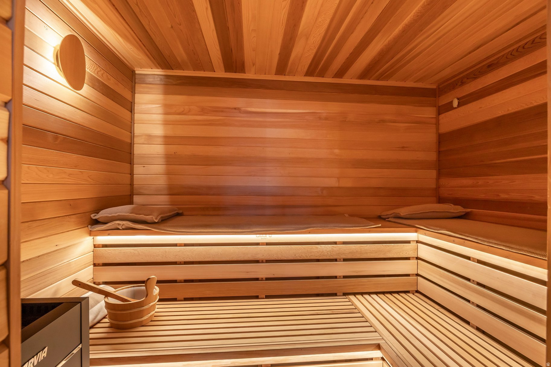 SIGNAL HILL - Residential