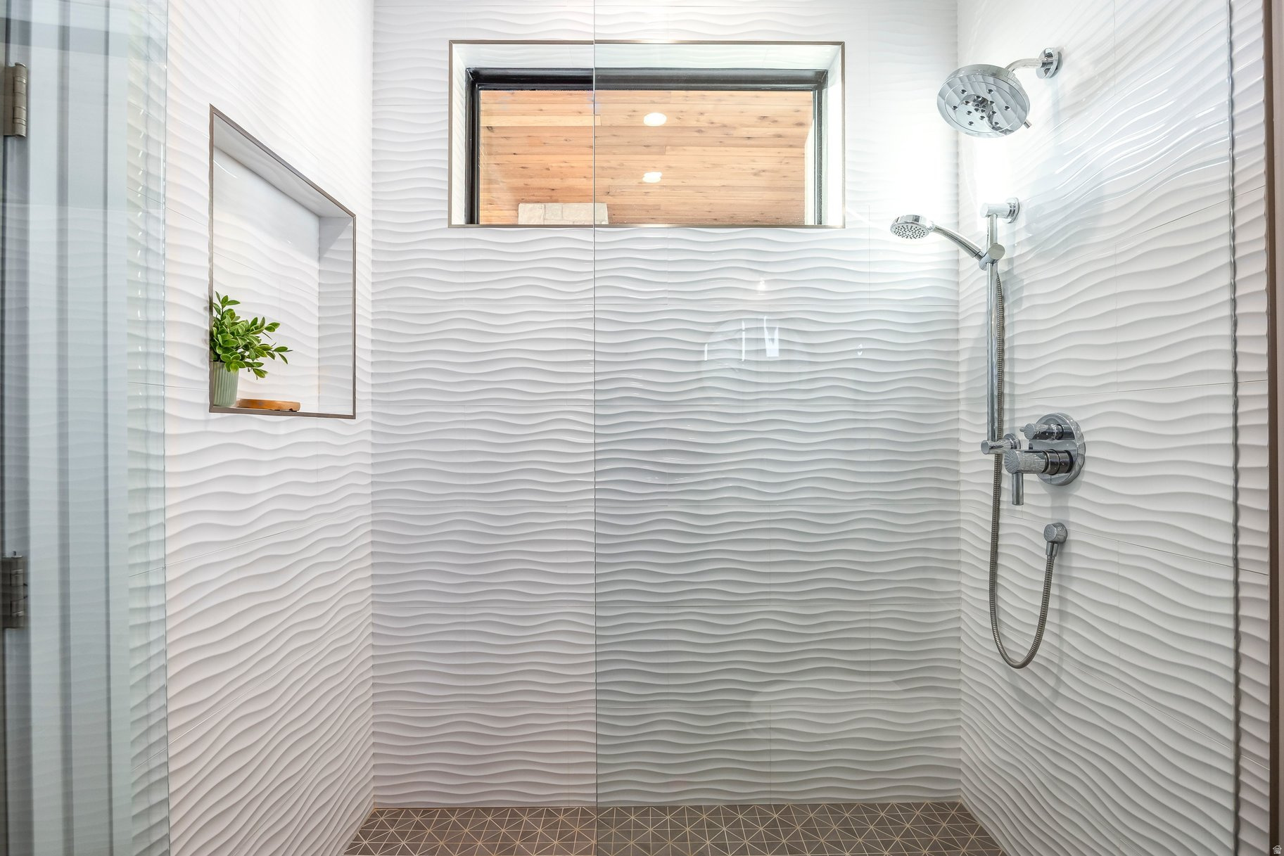 SIGNAL HILL - Residential