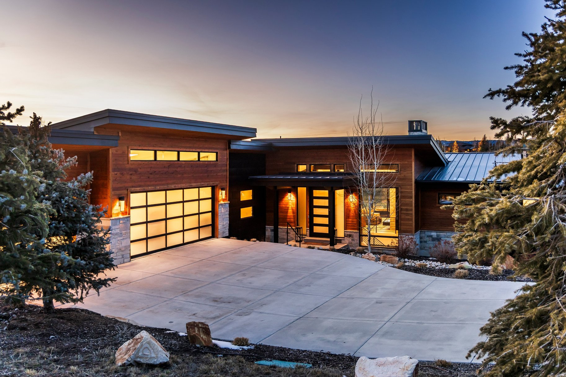 SIGNAL HILL - Residential