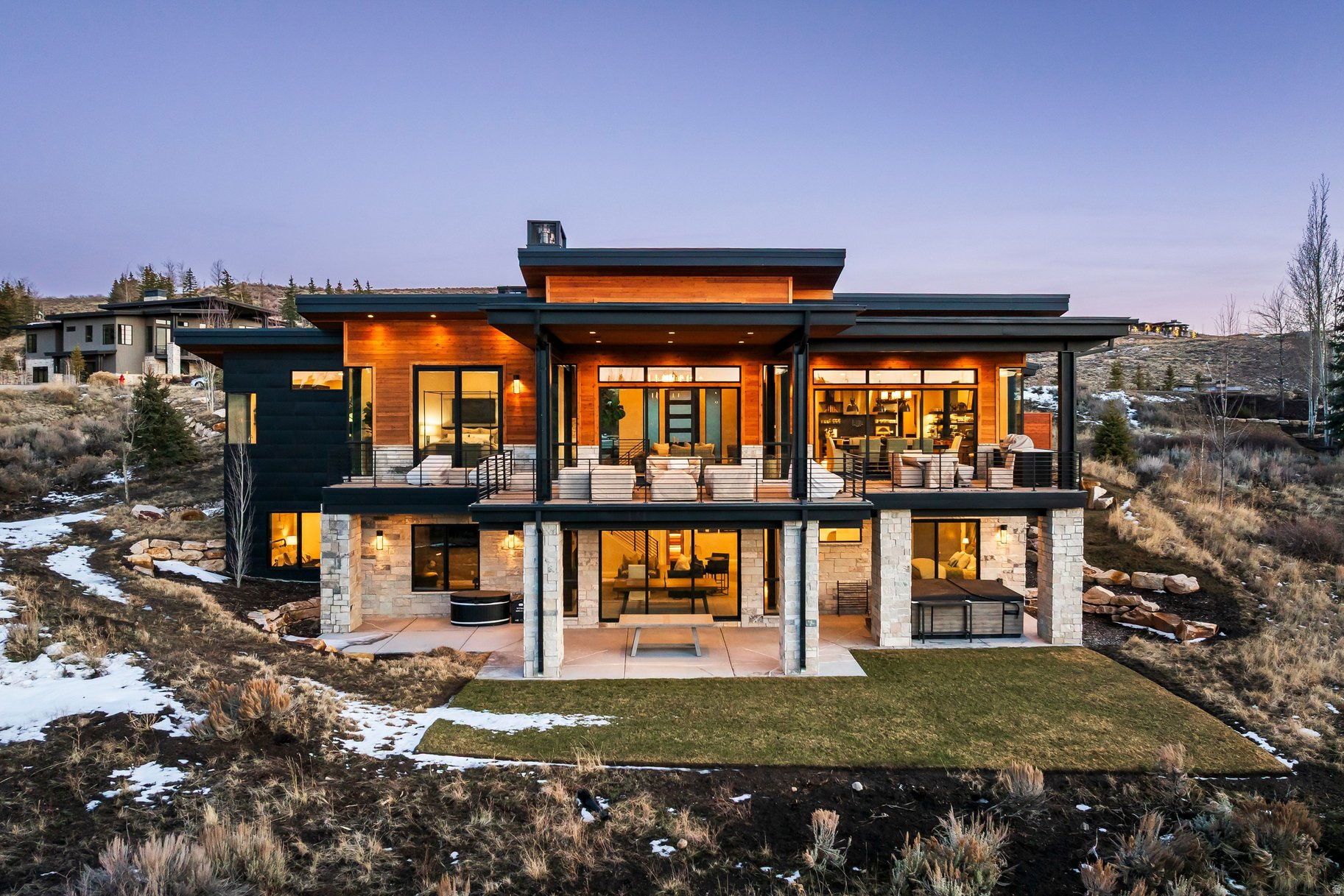 SIGNAL HILL - Residential