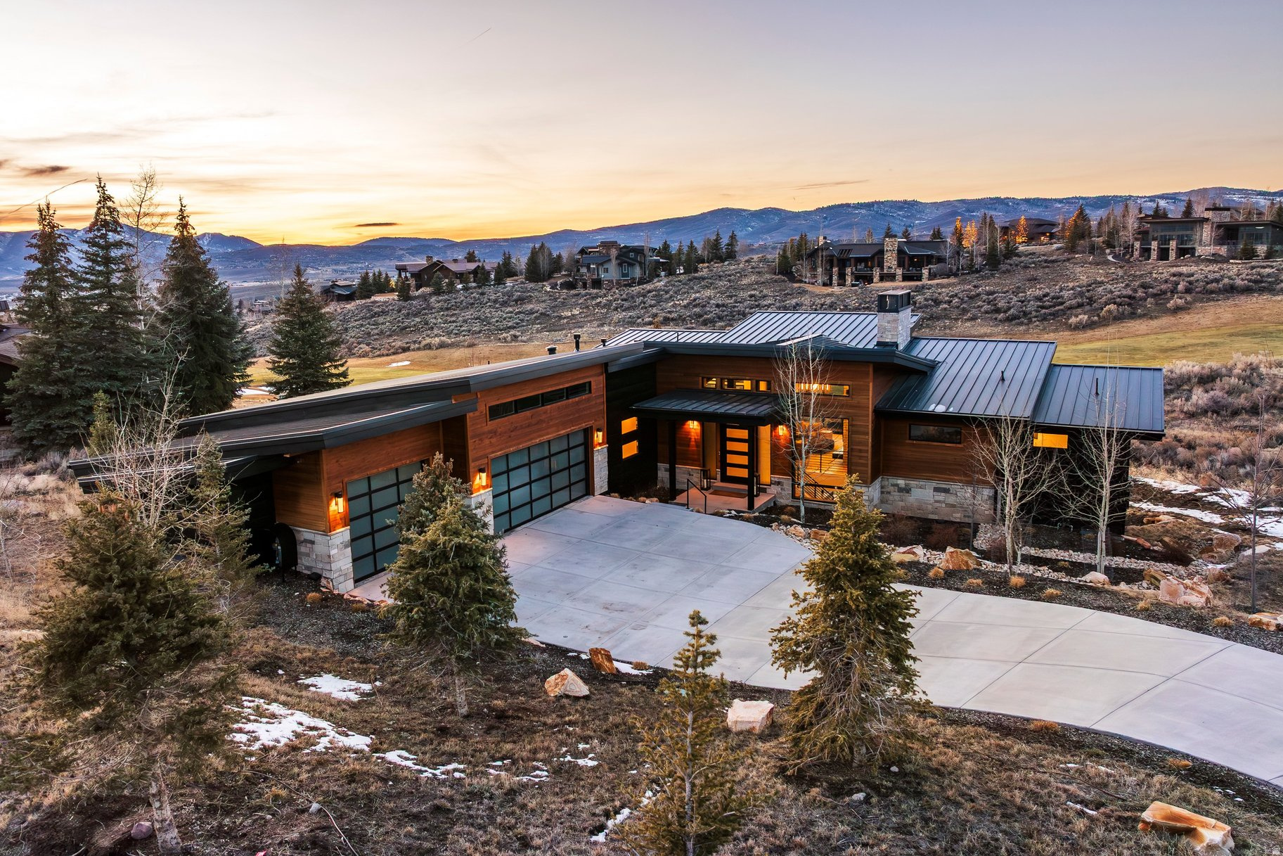 SIGNAL HILL - Residential