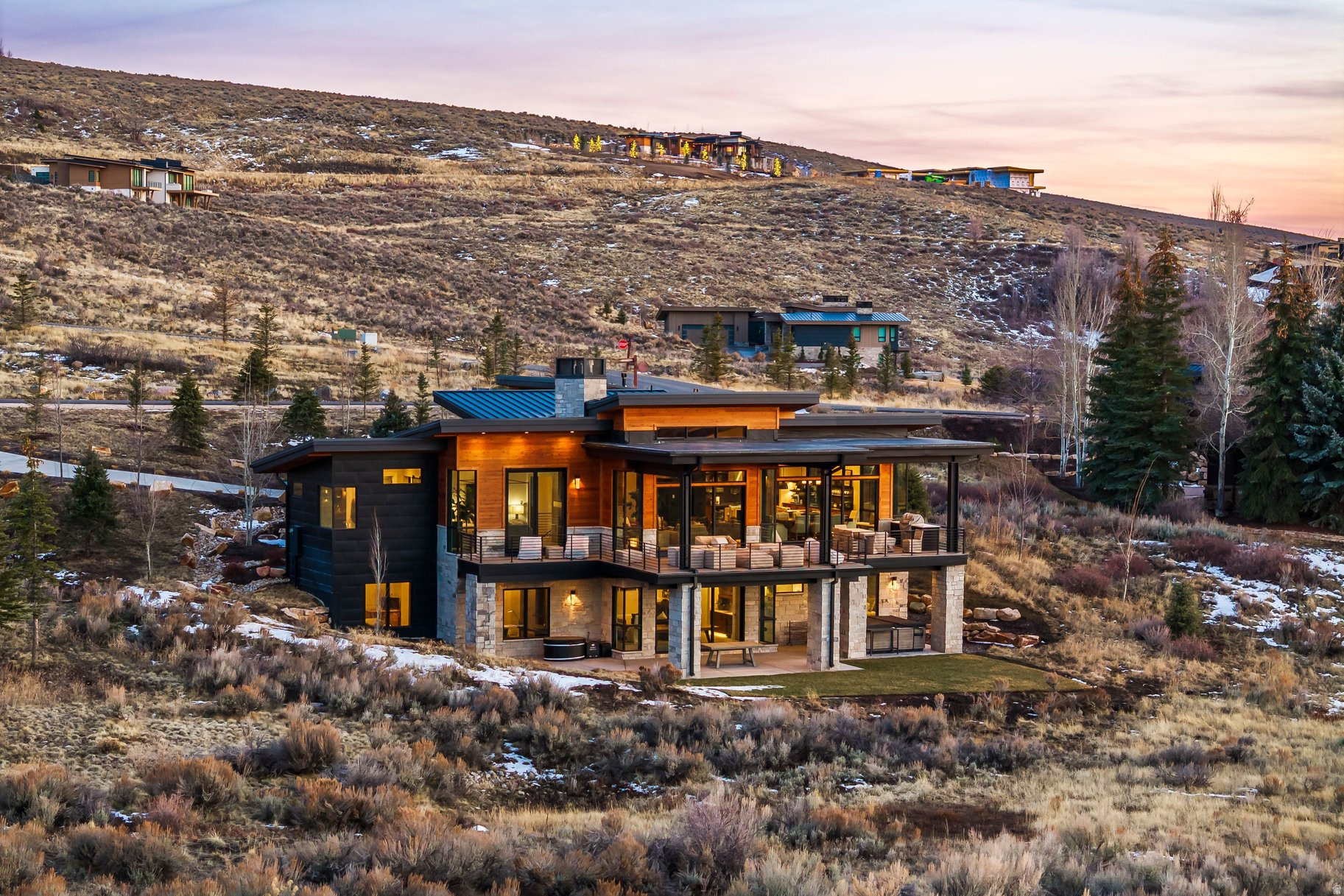 SIGNAL HILL - Residential