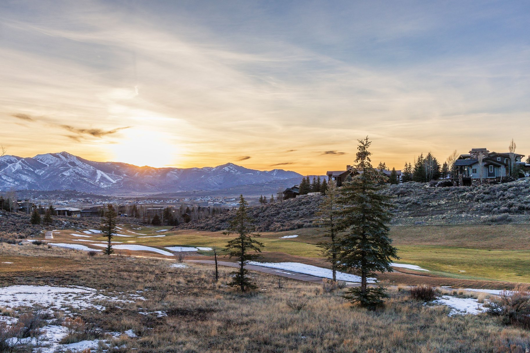 SIGNAL HILL - Residential