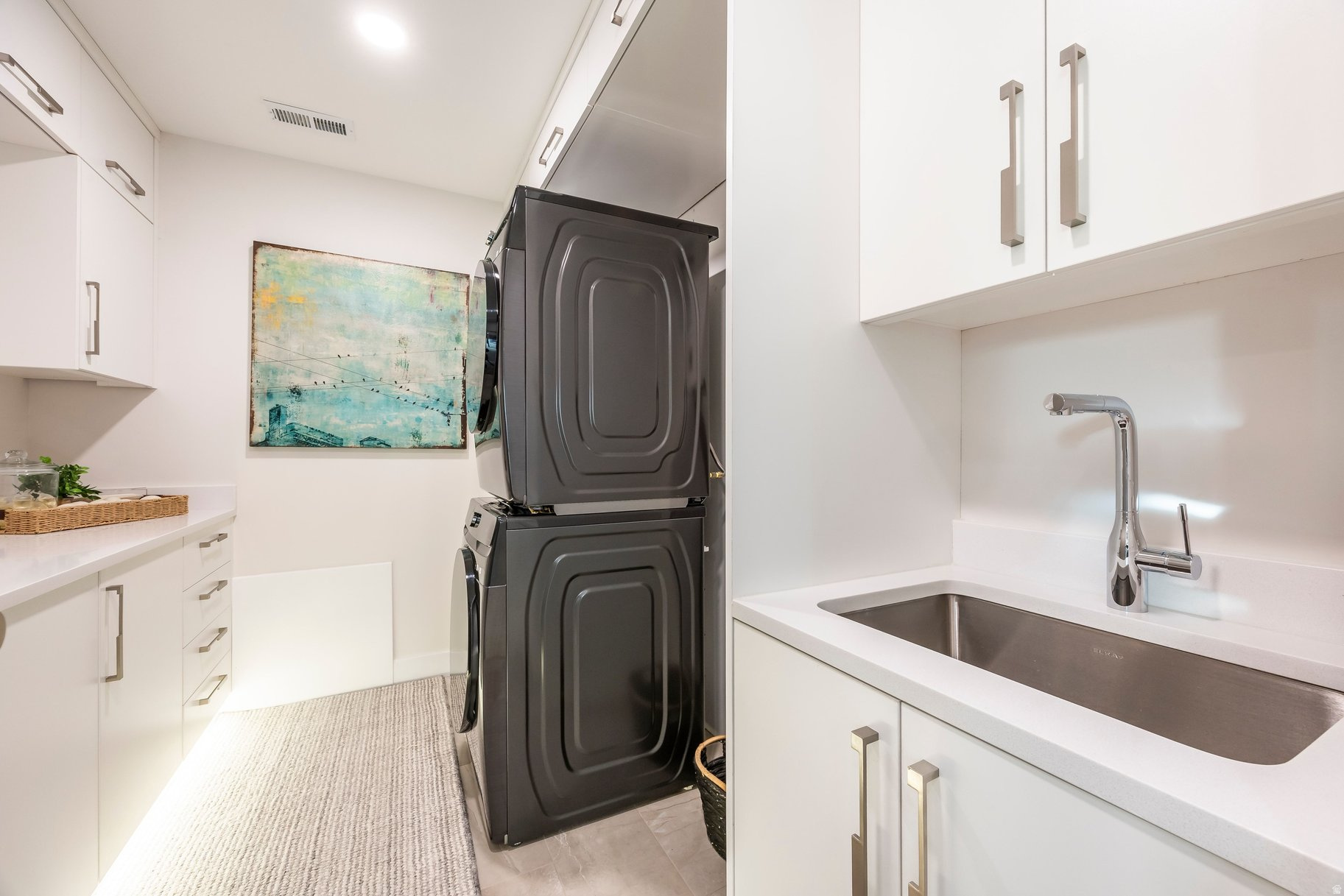 SIGNAL HILL - Residential