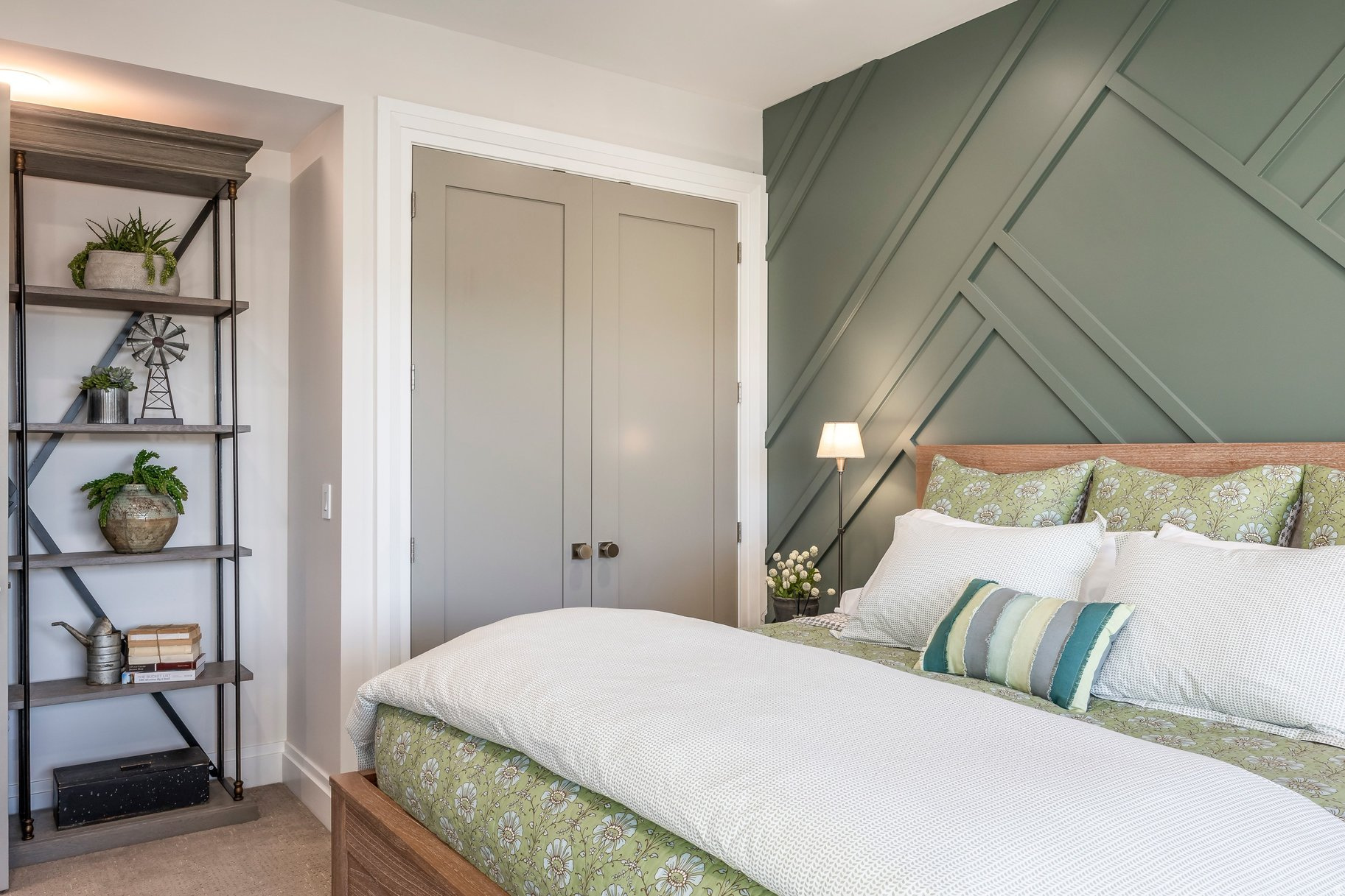 SIGNAL HILL - Residential