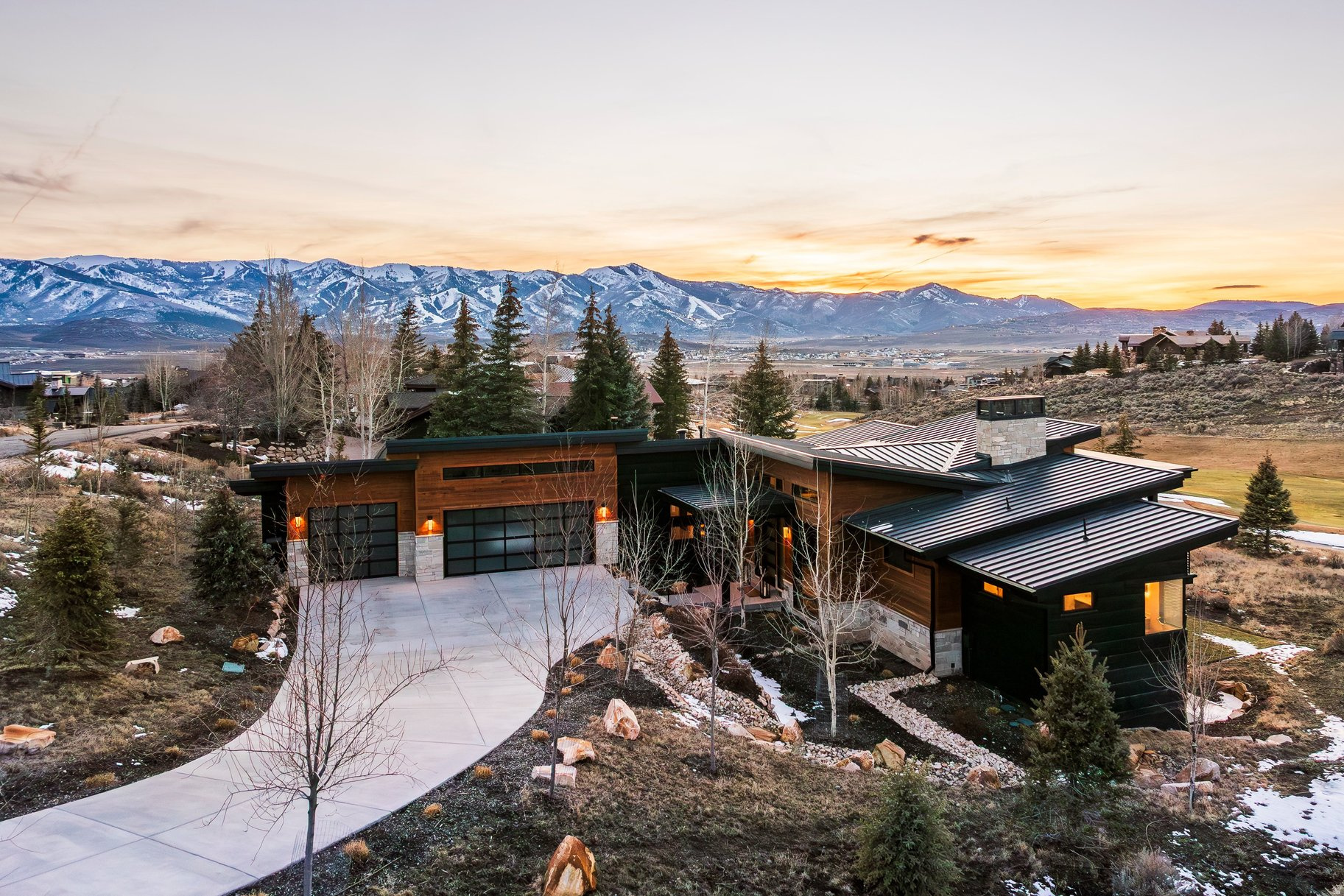 SIGNAL HILL - Residential