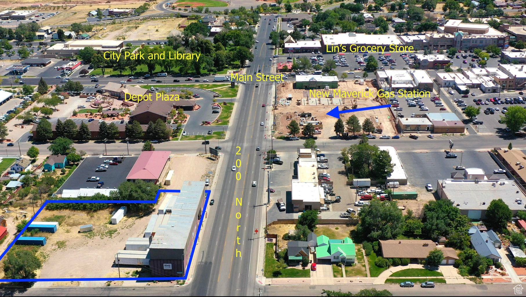 Main image without alt text