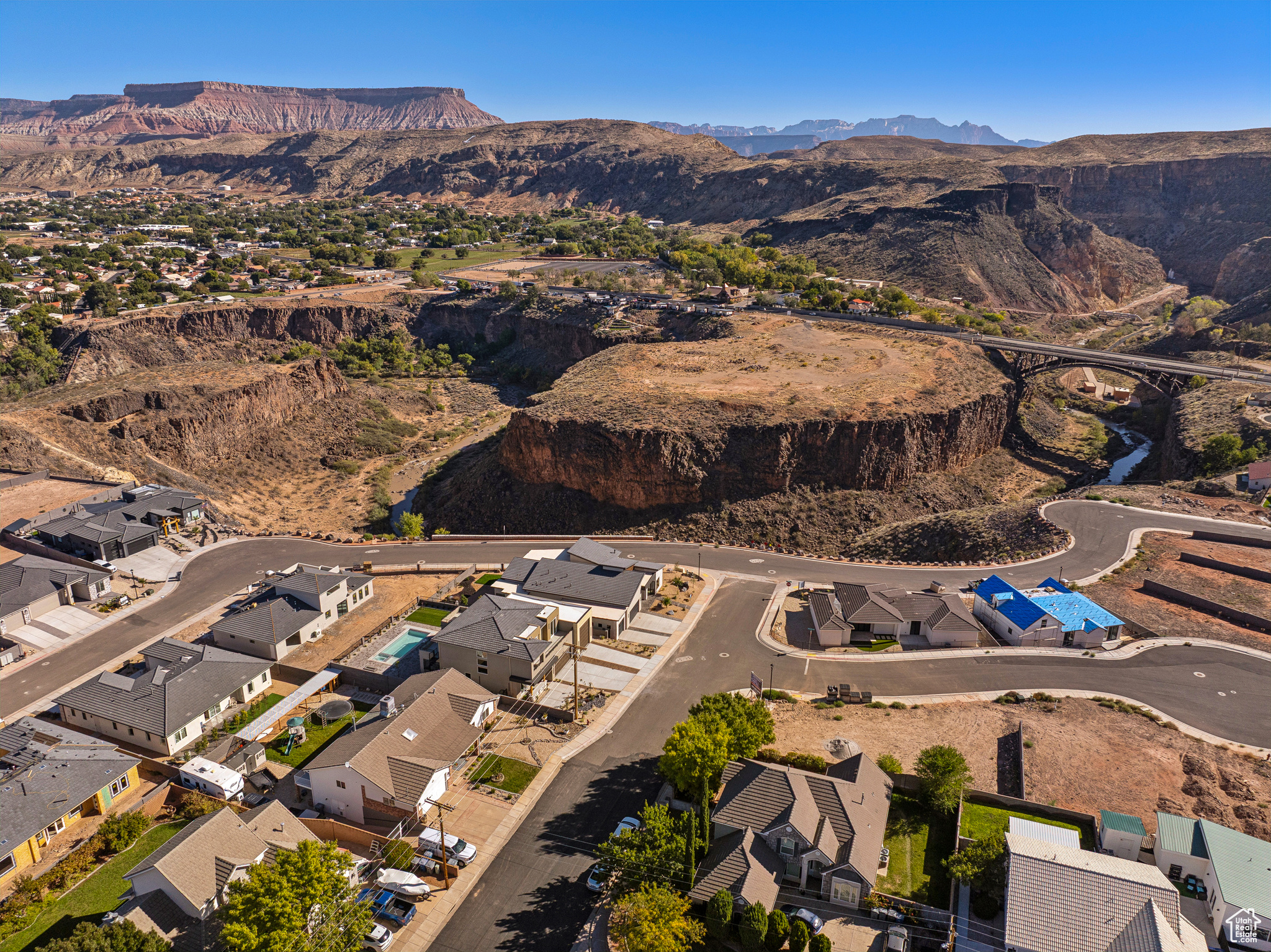 FALCON RIDGE PH 4 - Residential