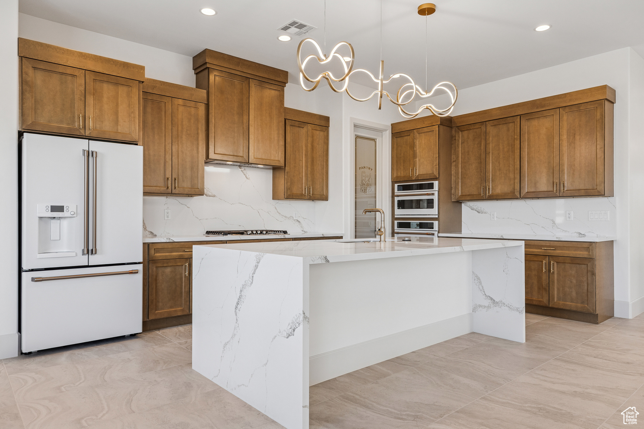 FALCON RIDGE PH 4 - Residential