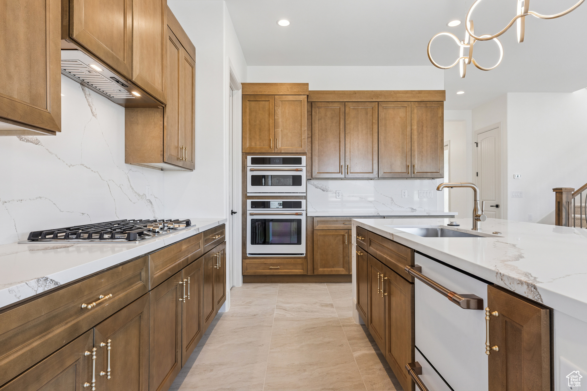 FALCON RIDGE PH 4 - Residential