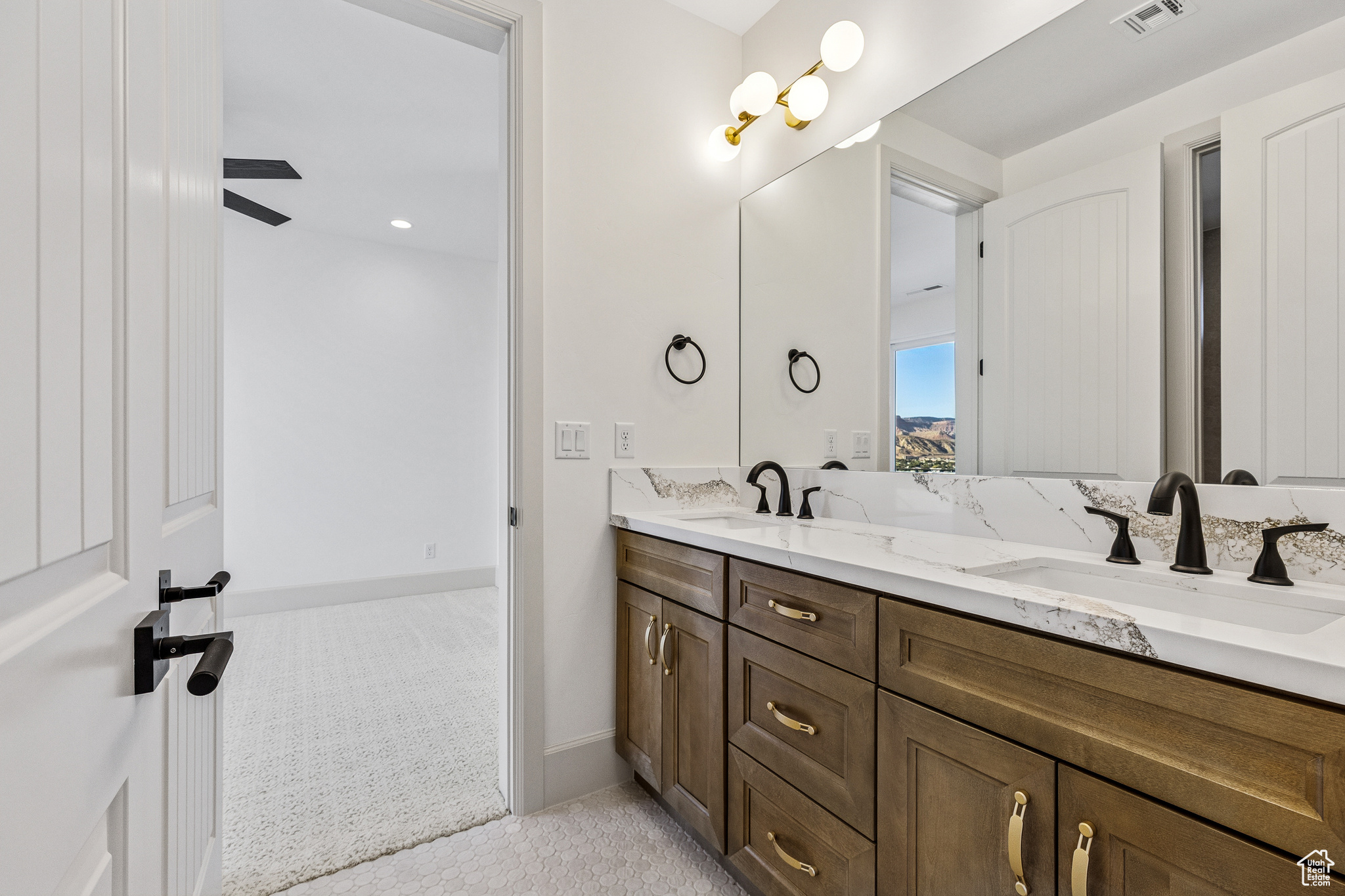 FALCON RIDGE PH 4 - Residential