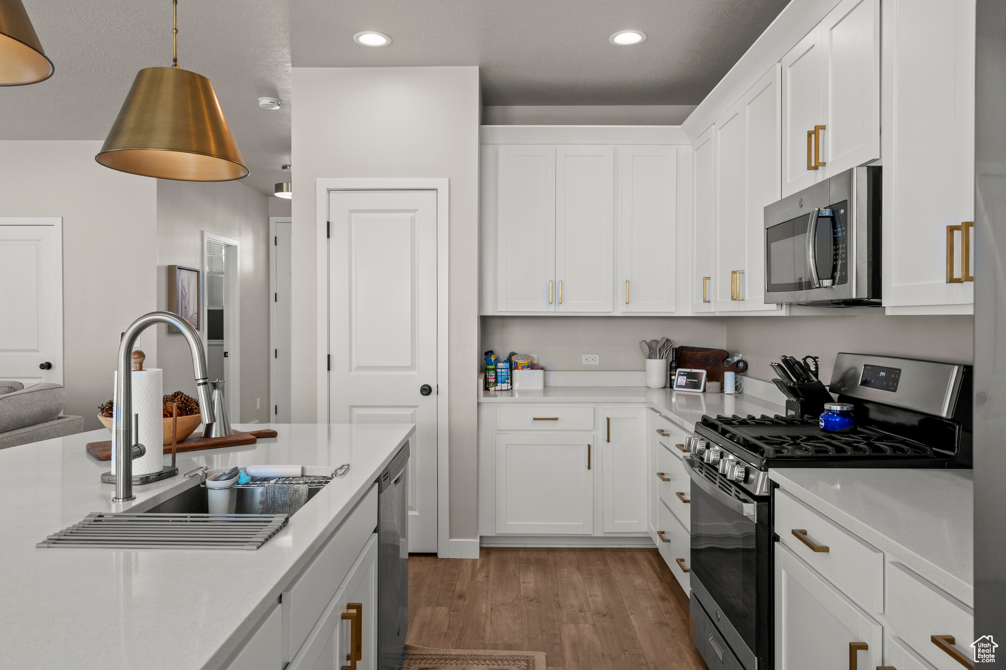 DAYBREAK - Residential