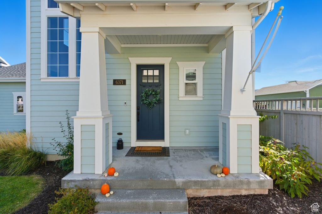 Photo of 6371 W MOON VALLEY DR, South Jordan, UT 84009 (MLS # 2119553)