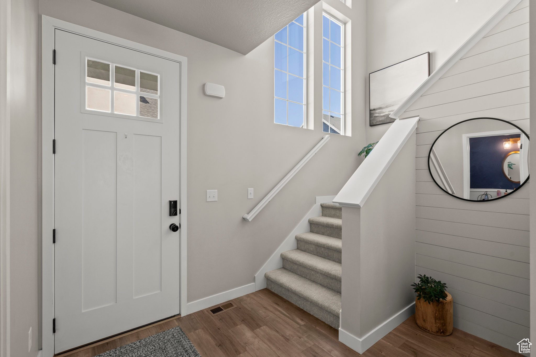 DAYBREAK - Residential