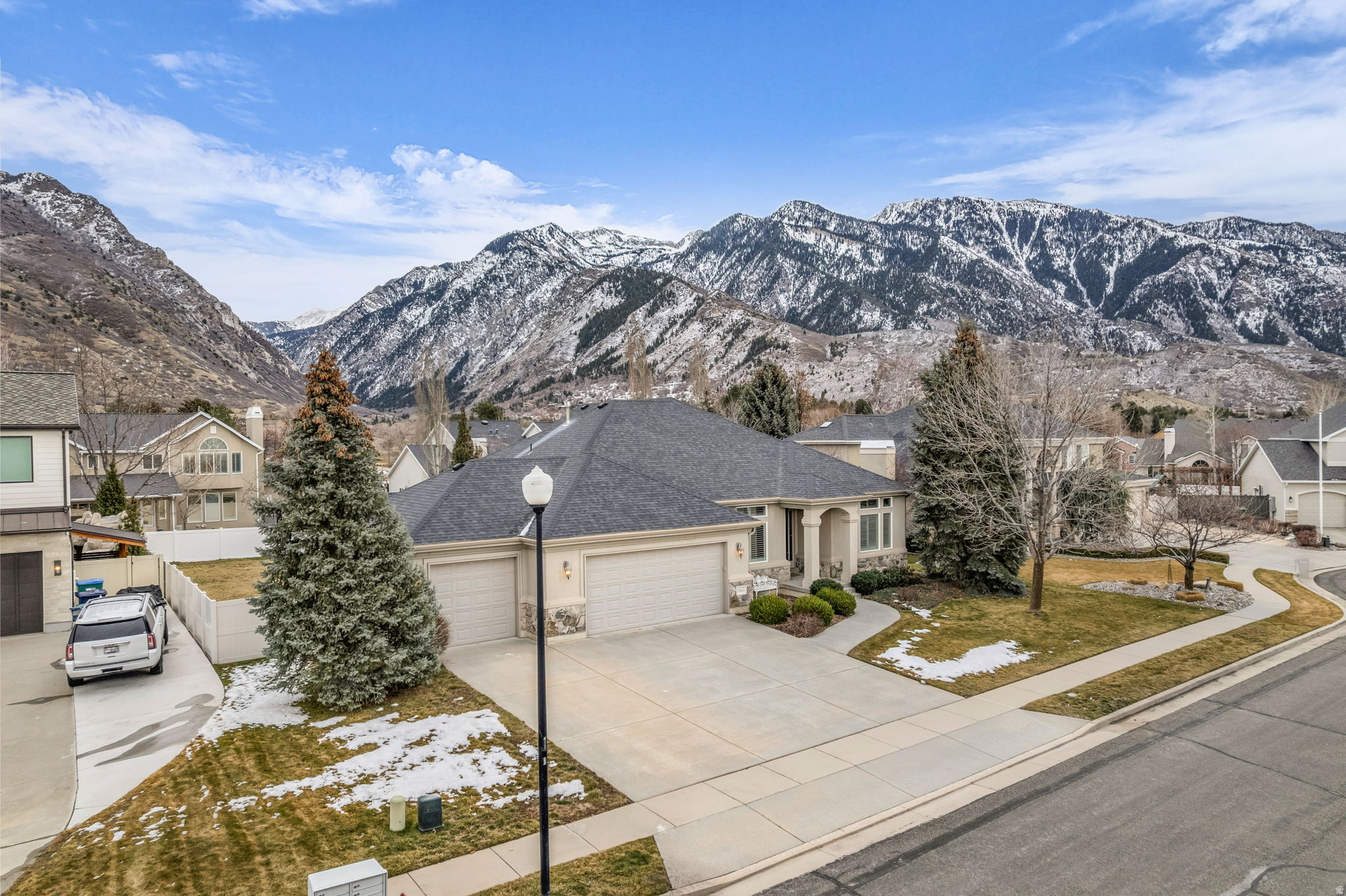 SUNSET RIDGE - Residential