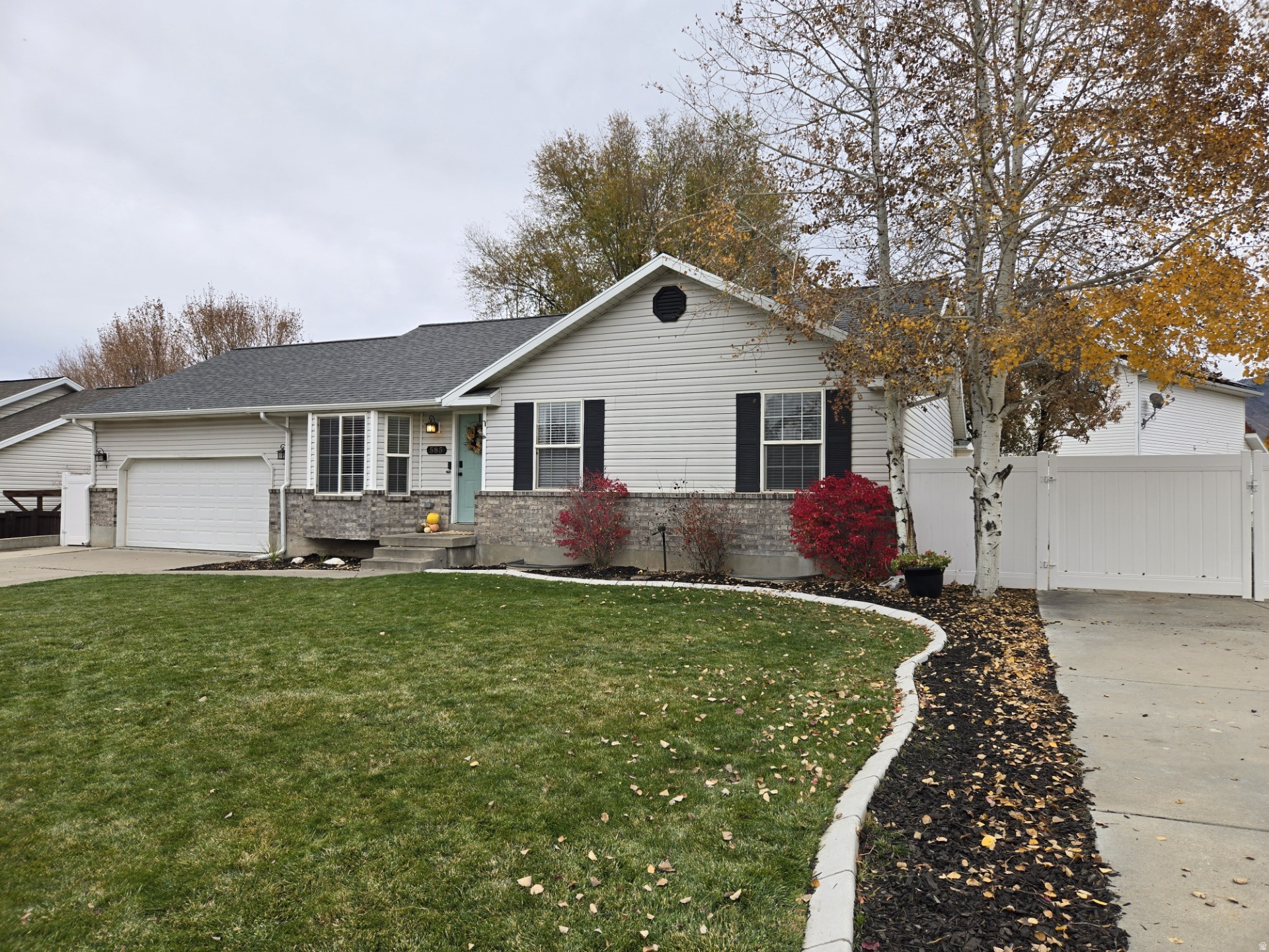 MOUNTAIN VIEW - Residential