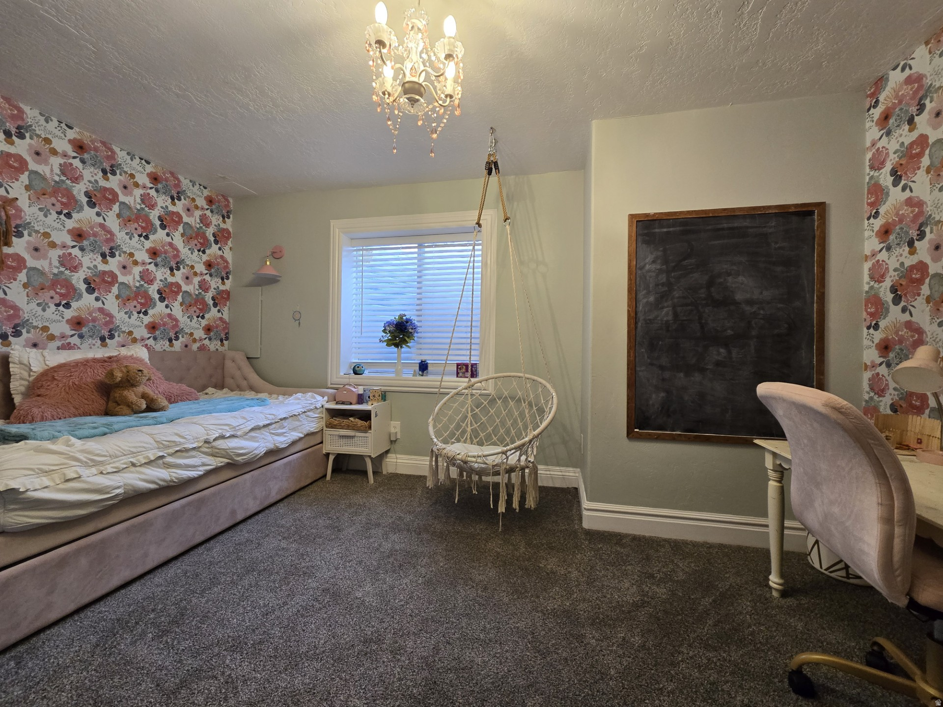 MOUNTAIN VIEW - Residential