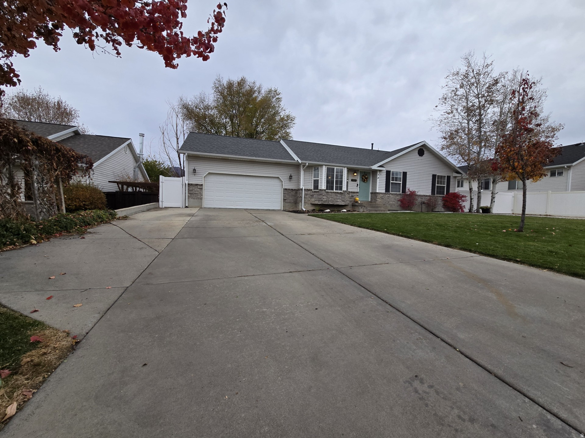 MOUNTAIN VIEW - Residential