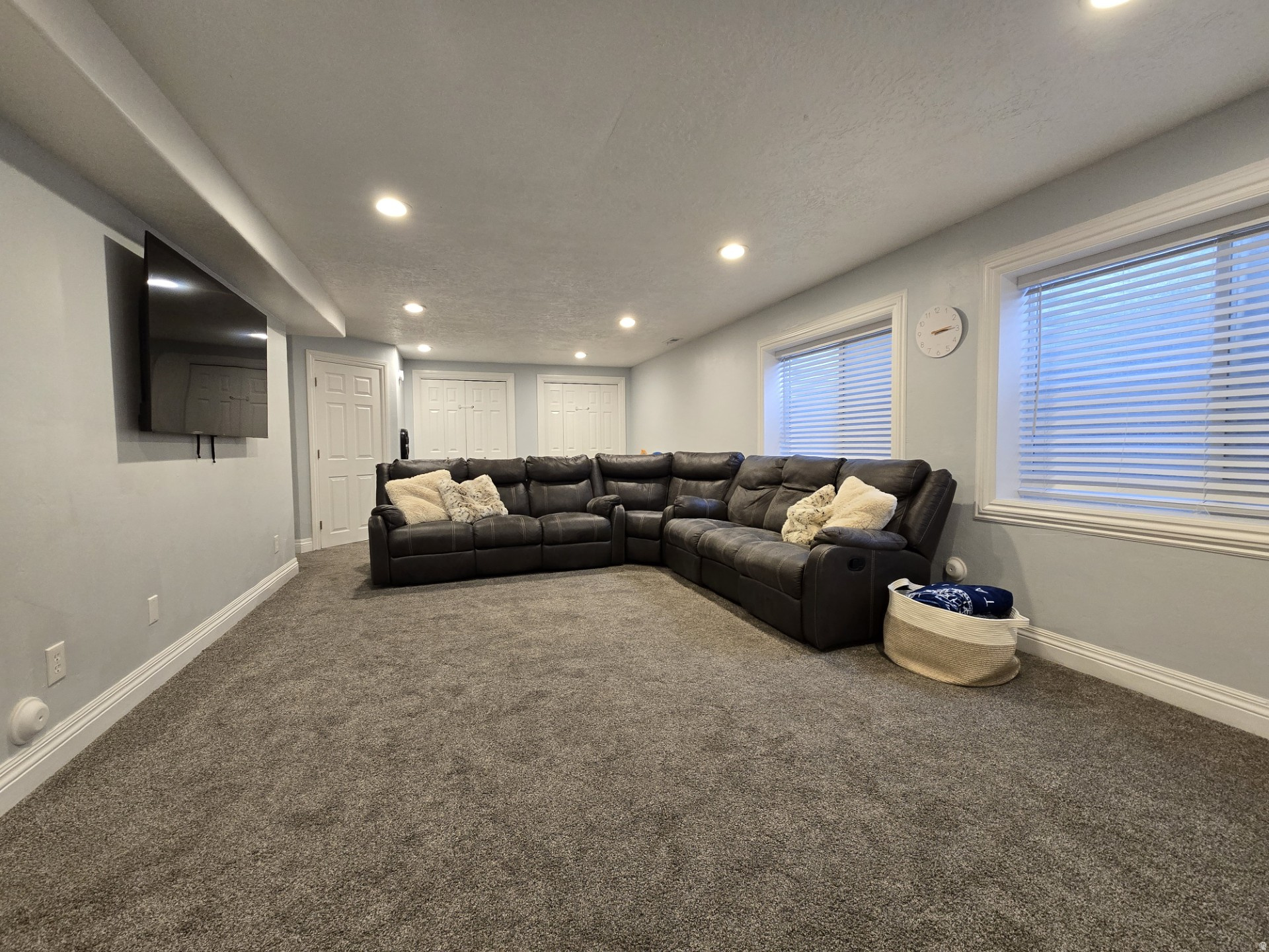 MOUNTAIN VIEW - Residential