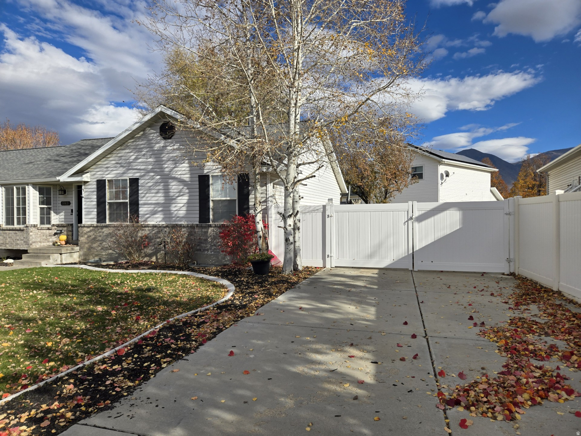 MOUNTAIN VIEW - Residential