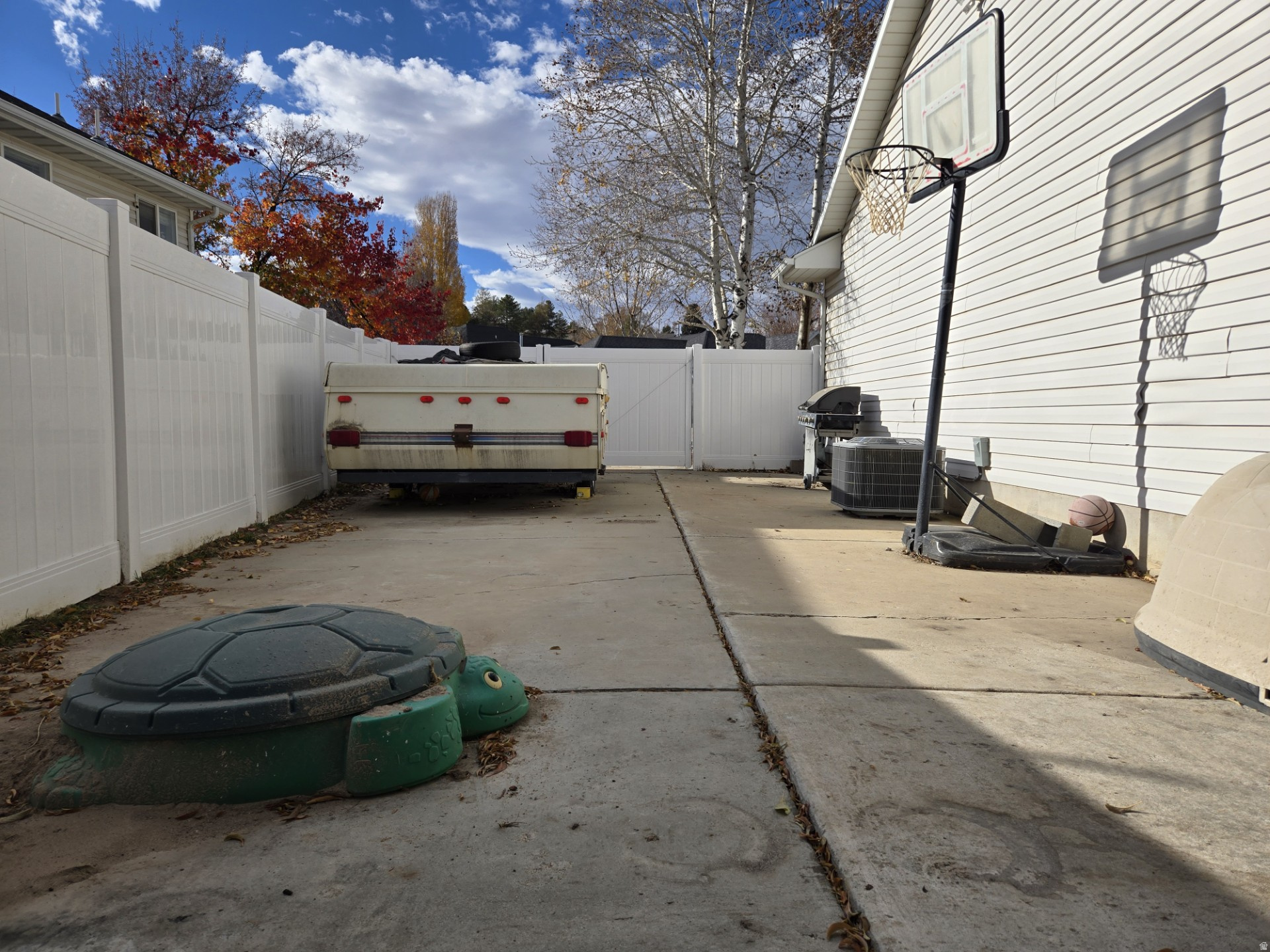 MOUNTAIN VIEW - Residential