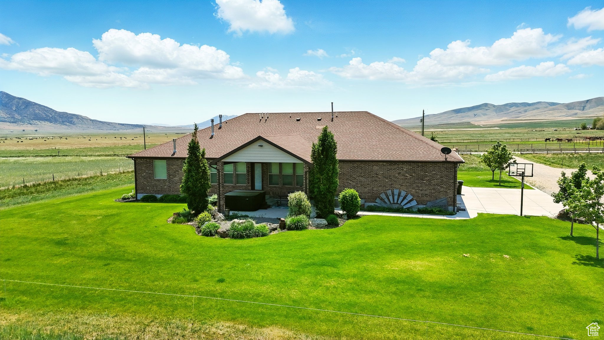 Portage, Utah 84331, United States, 4 Bedrooms Bedrooms, ,4 BathroomsBathrooms,Residential,Active,197919