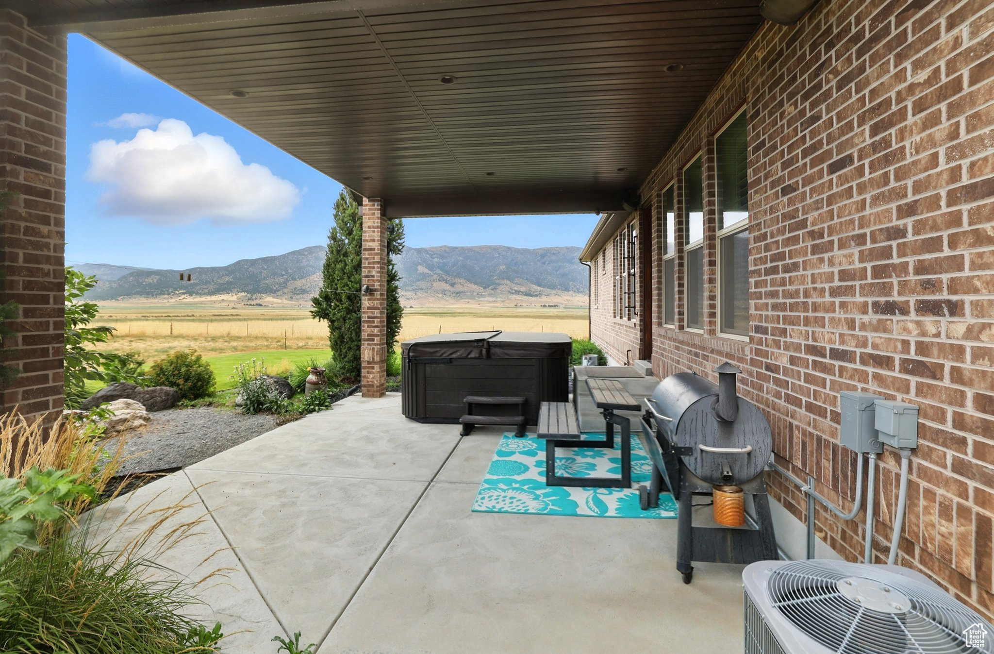 Portage, Utah 84331, United States, 4 Bedrooms Bedrooms, ,4 BathroomsBathrooms,Residential,Active,197919