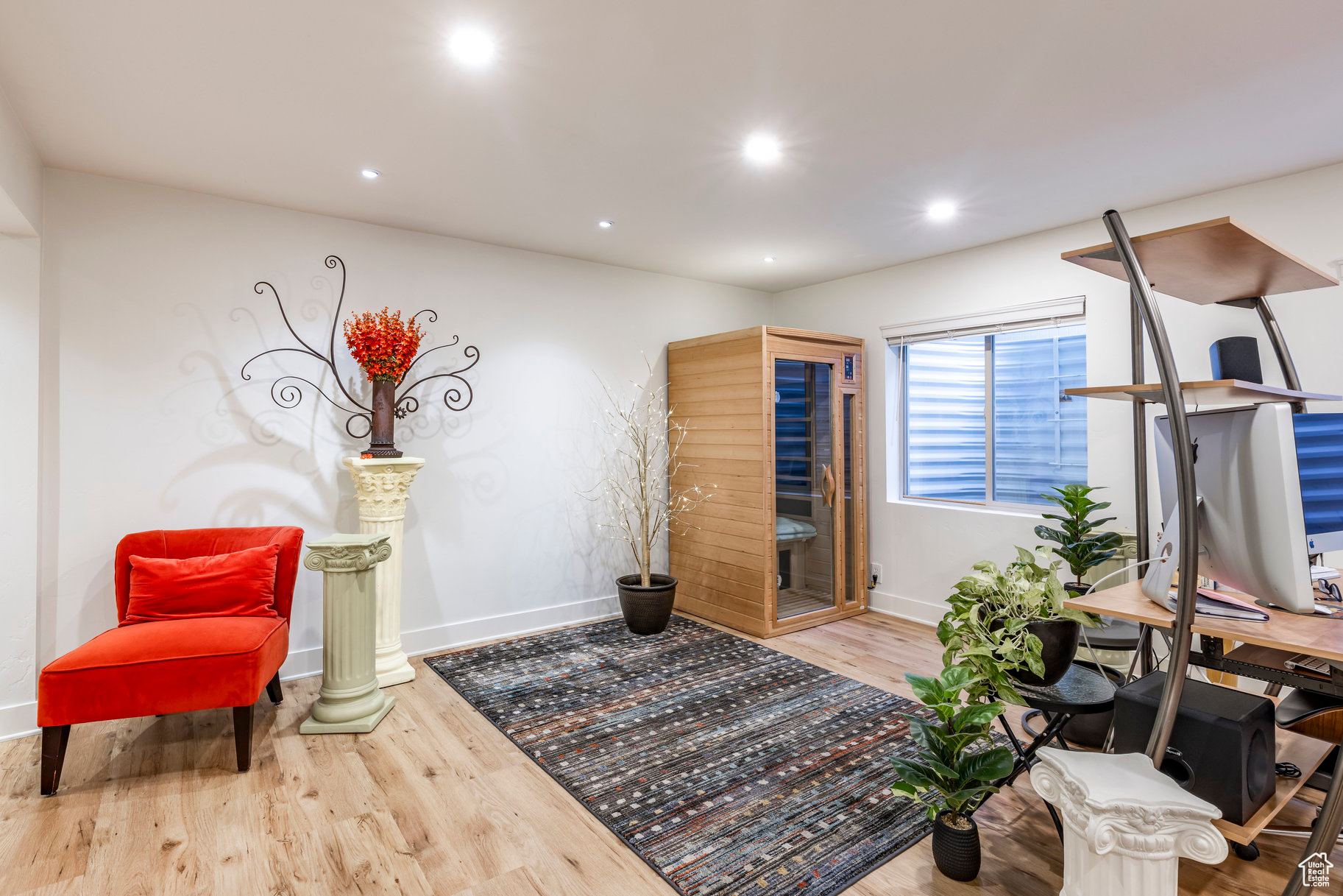 LOMBARDY COTTAGES - Residential