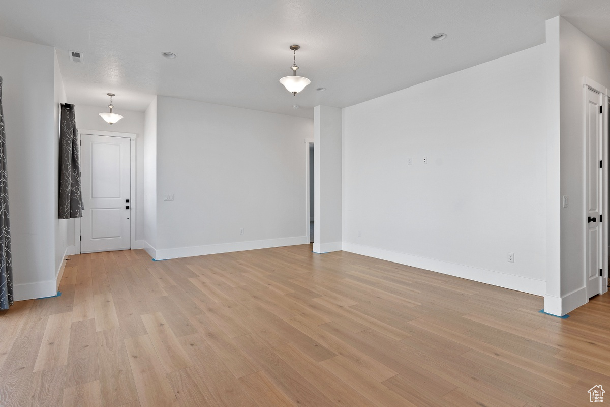 5648 S Adobe Sun Dr, Saint George, Utah image 9
