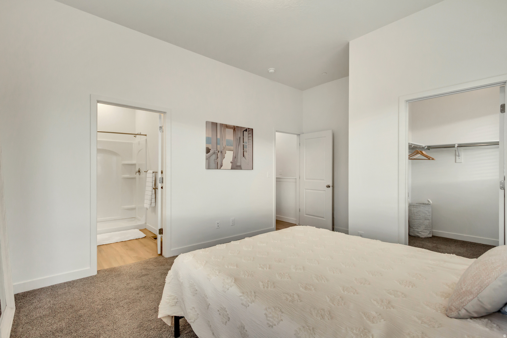 PARAMOUNT - Residential