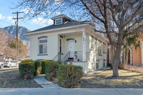 Photo of 194 N 100 E, Provo, UT 84606 (MLS # 2133877)