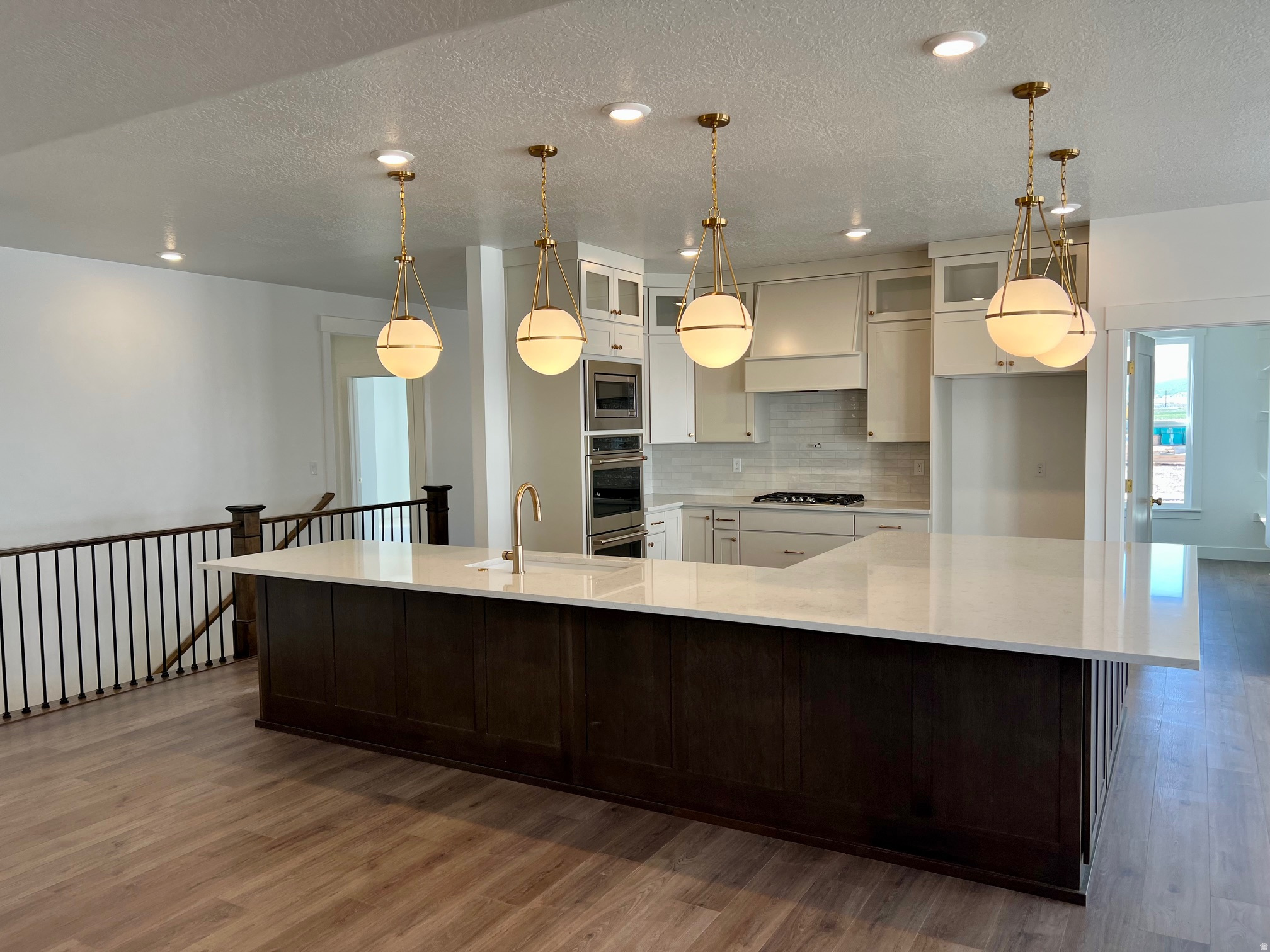 DAYBREAK - Residential