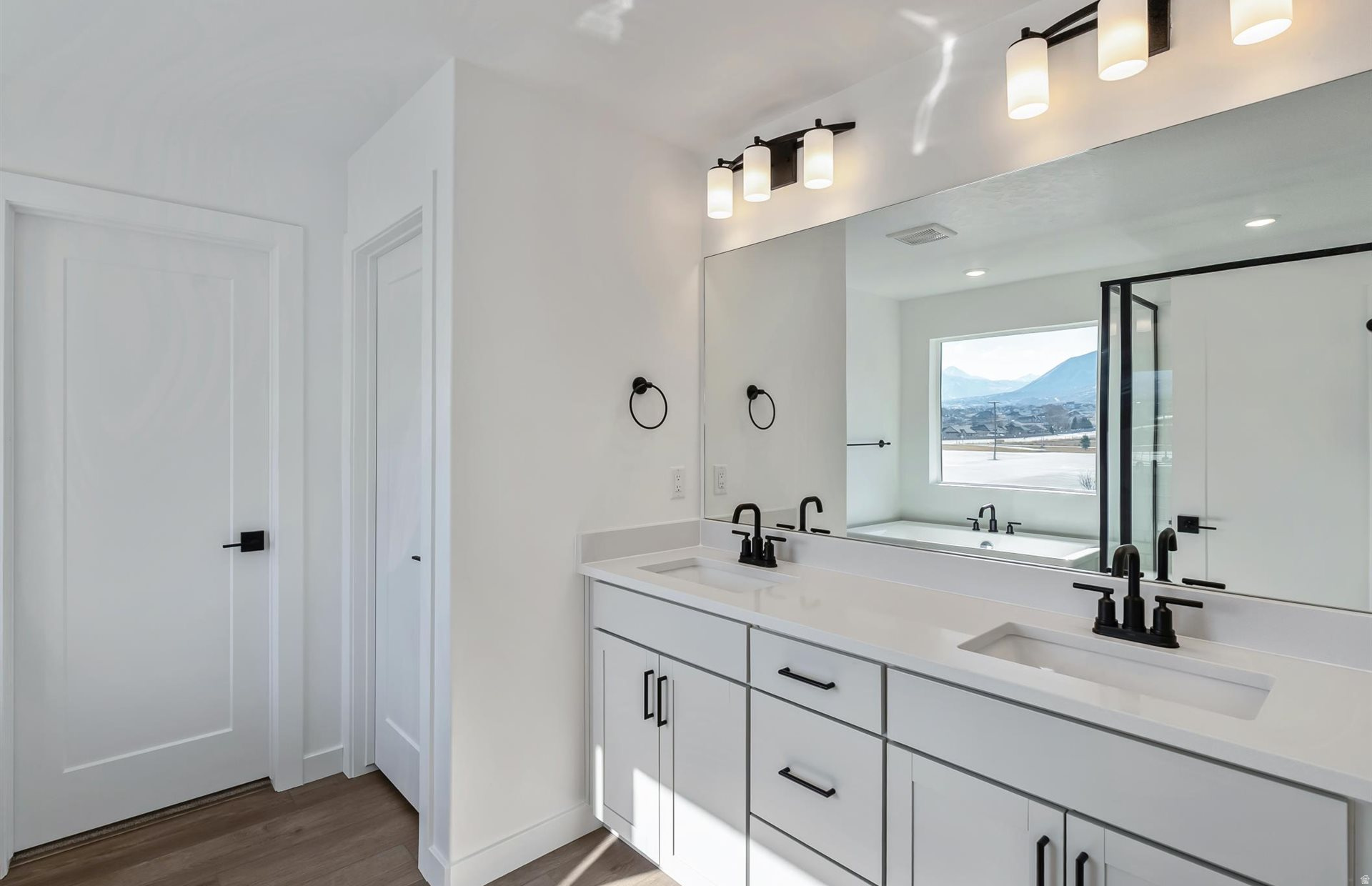 VALLEY VIEW - Residential