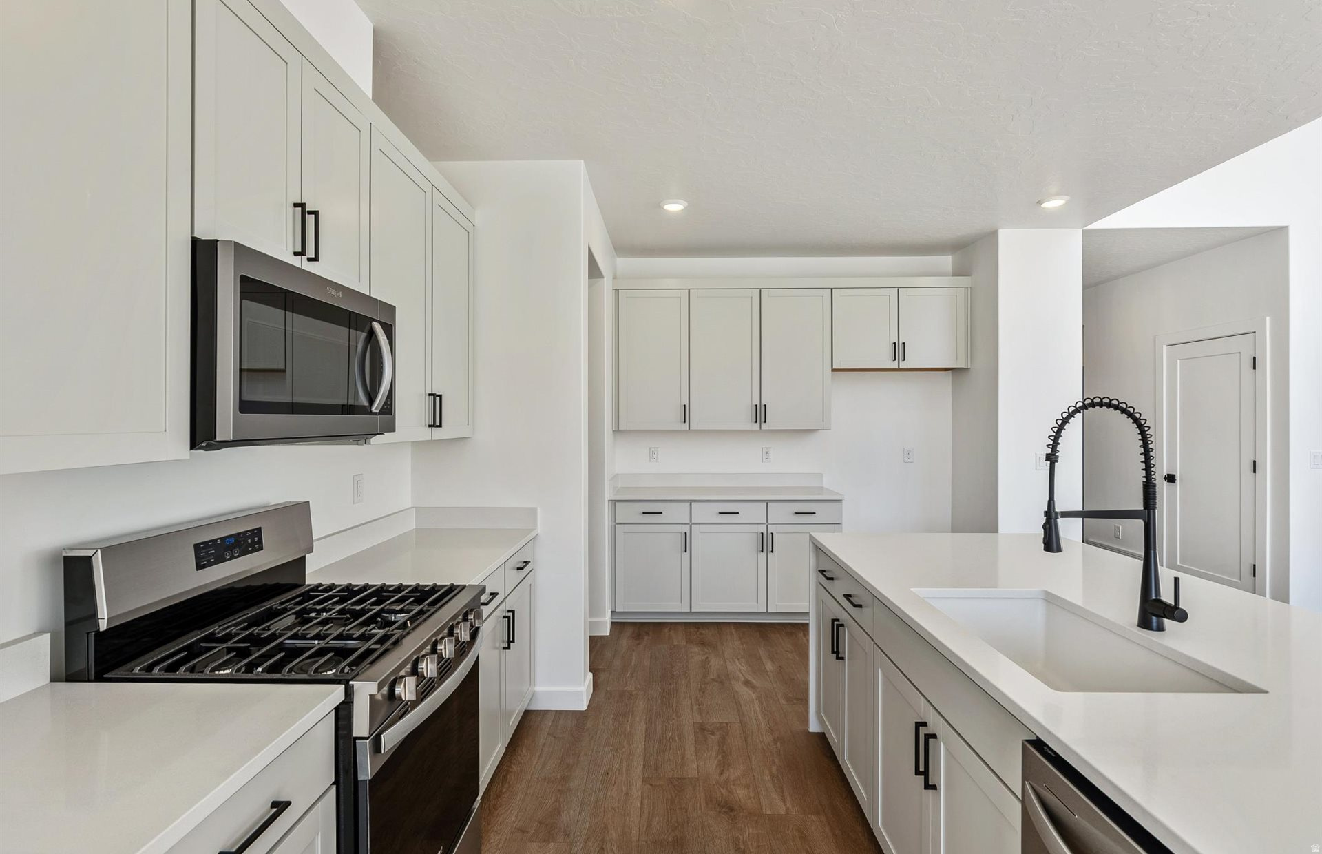 VALLEY VIEW - Residential