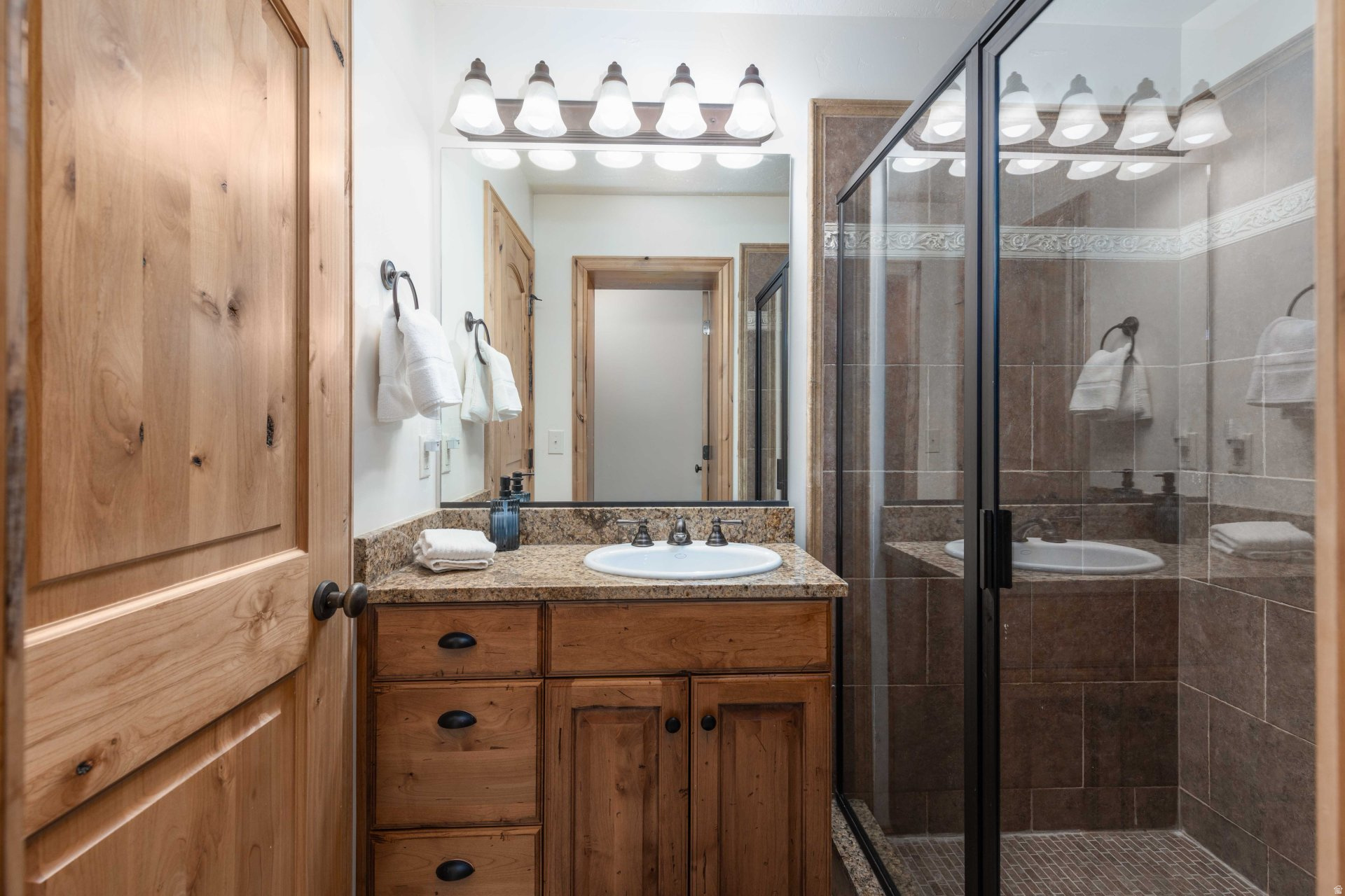 THE CASCADES - Residential