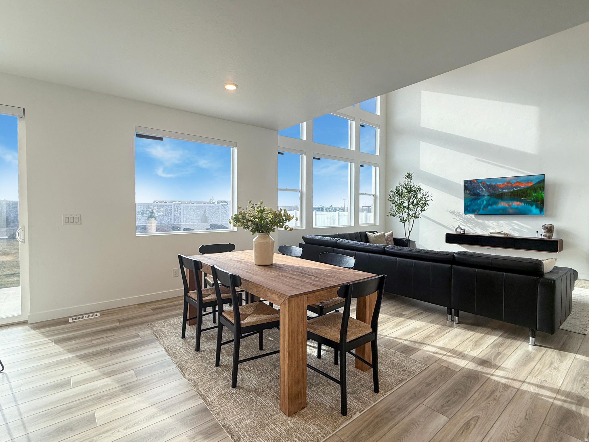 MAPLETON HEIGHTS - Residential