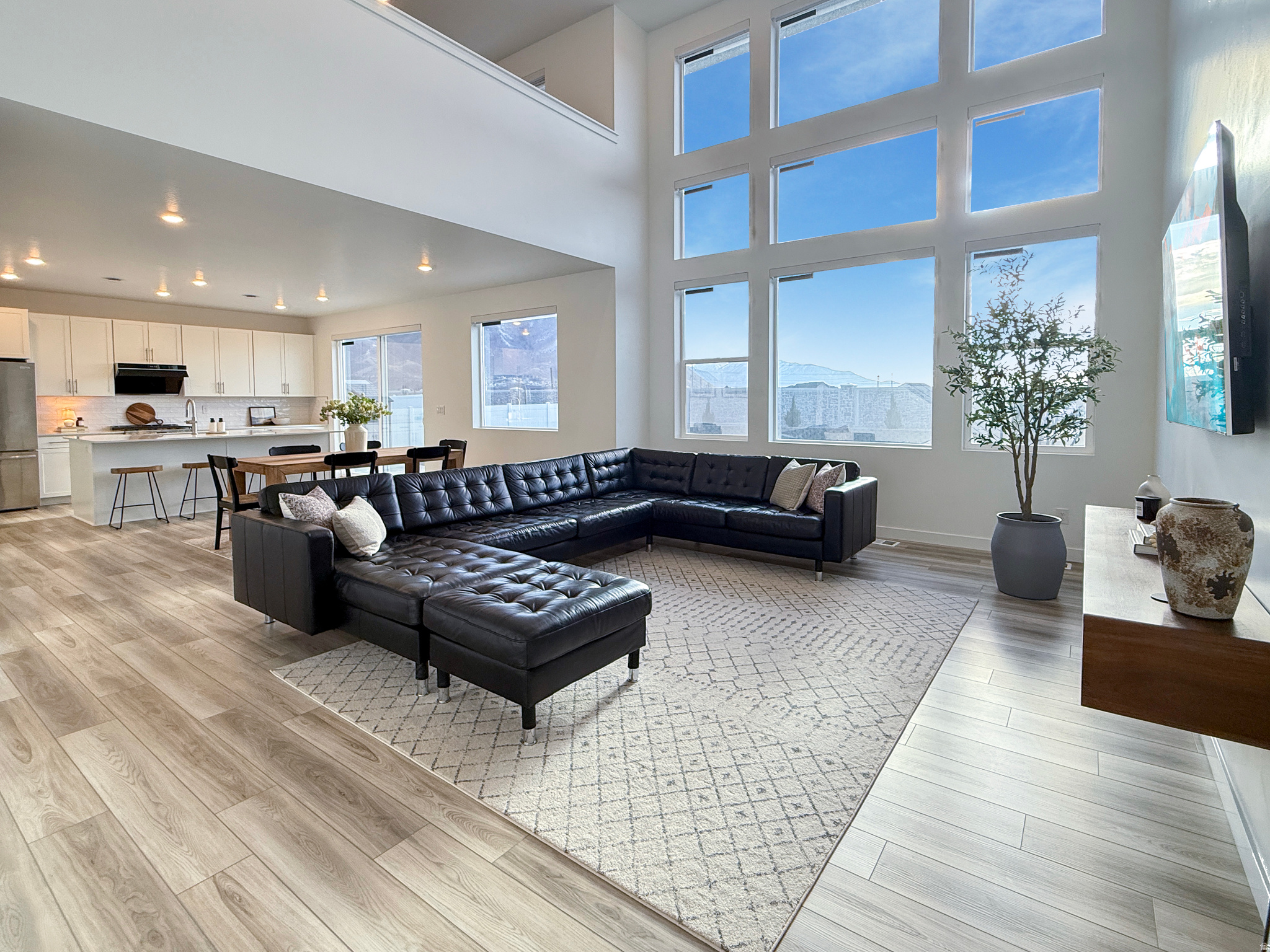 MAPLETON HEIGHTS - Residential