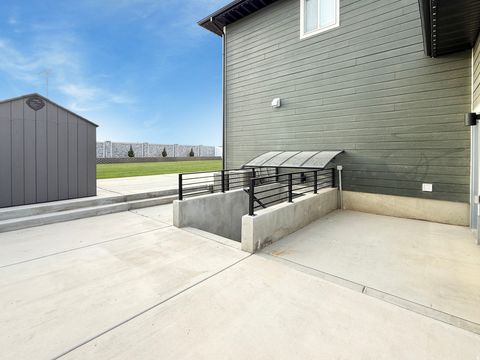 Tiny photo for 3372 S PINYON LN, Mapleton, UT 84664 (MLS # 2135929)