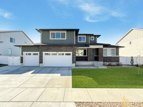 Tiny photo for 3372 S PINYON LN, Mapleton, UT 84664 (MLS # 2135929)
