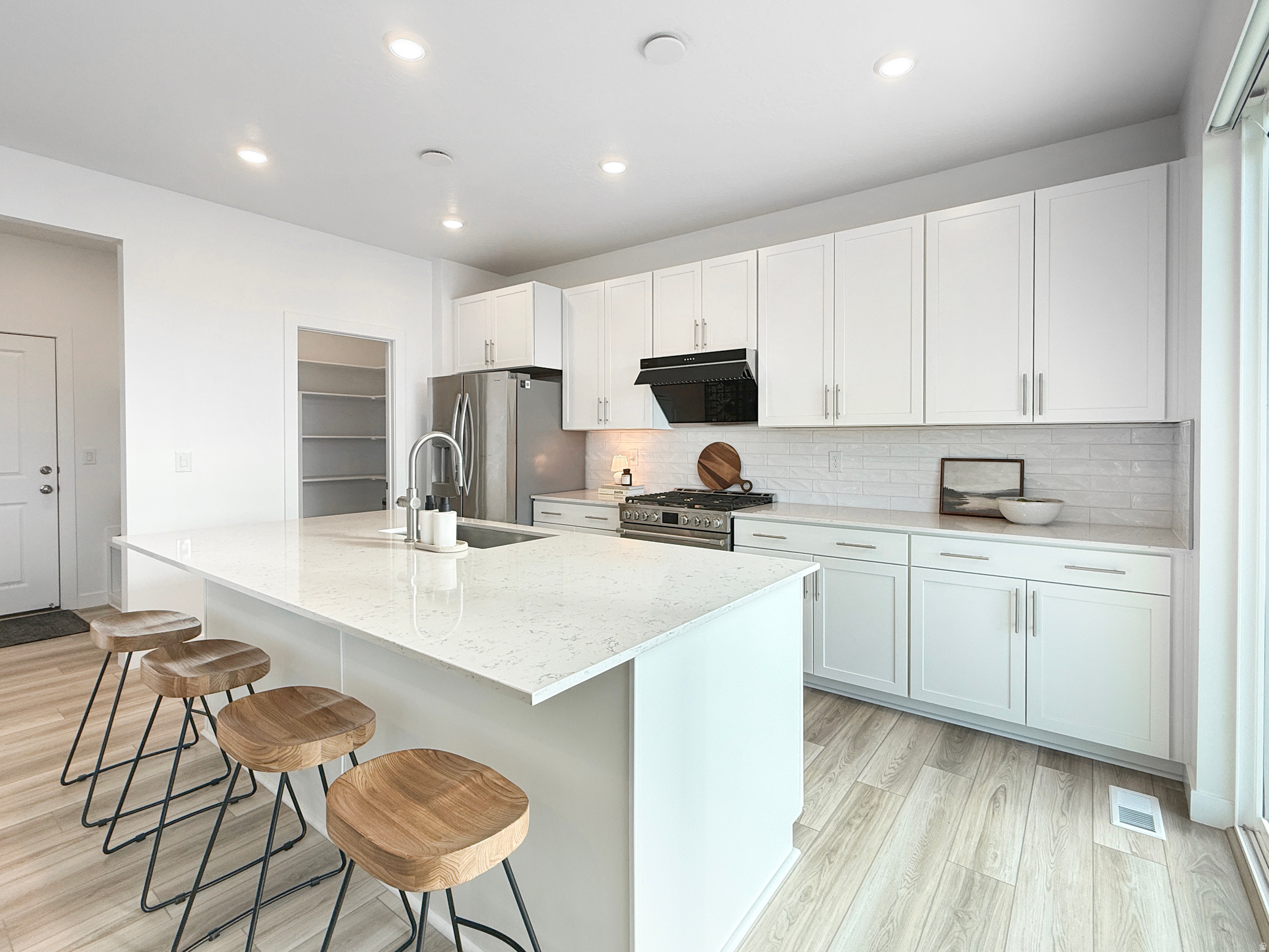 MAPLETON HEIGHTS - Residential