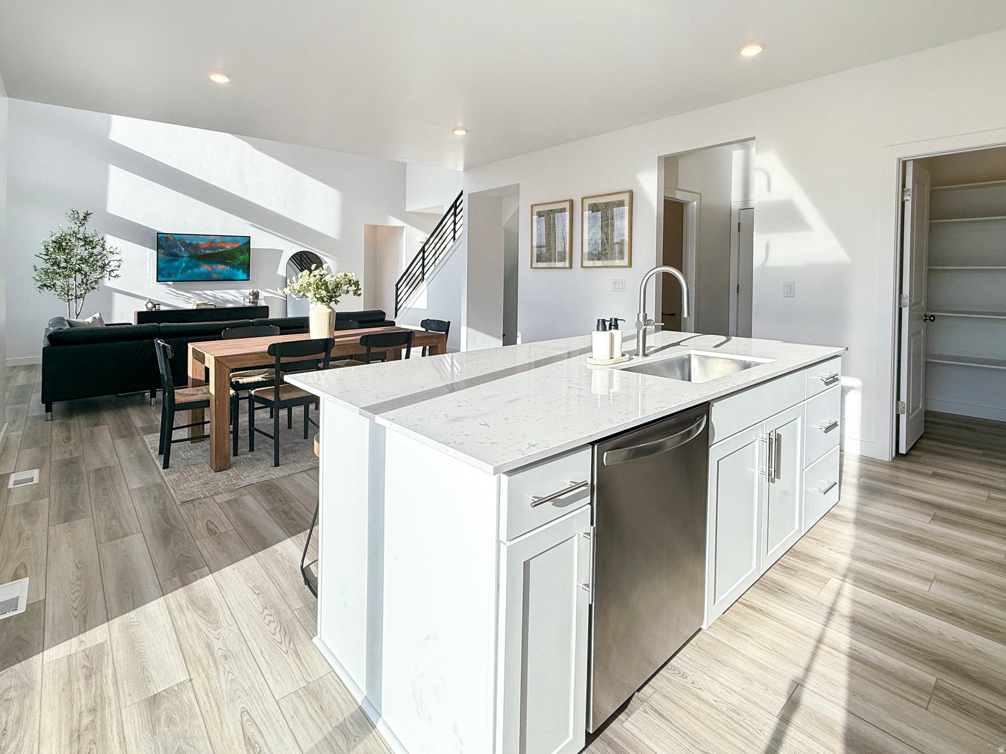 MAPLETON HEIGHTS - Residential