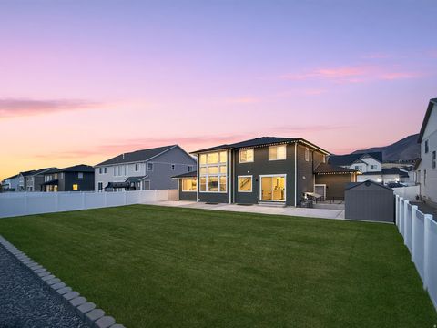 Tiny photo for 3372 S PINYON LN, Mapleton, UT 84664 (MLS # 2135929)