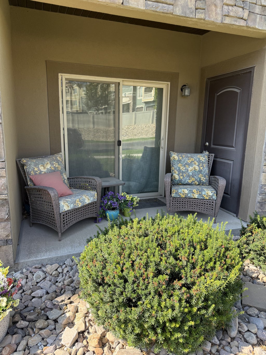 Photo of 157 E JORDAN BLVD #302, Saratoga Springs, UT 84045 (MLS # 2176130)