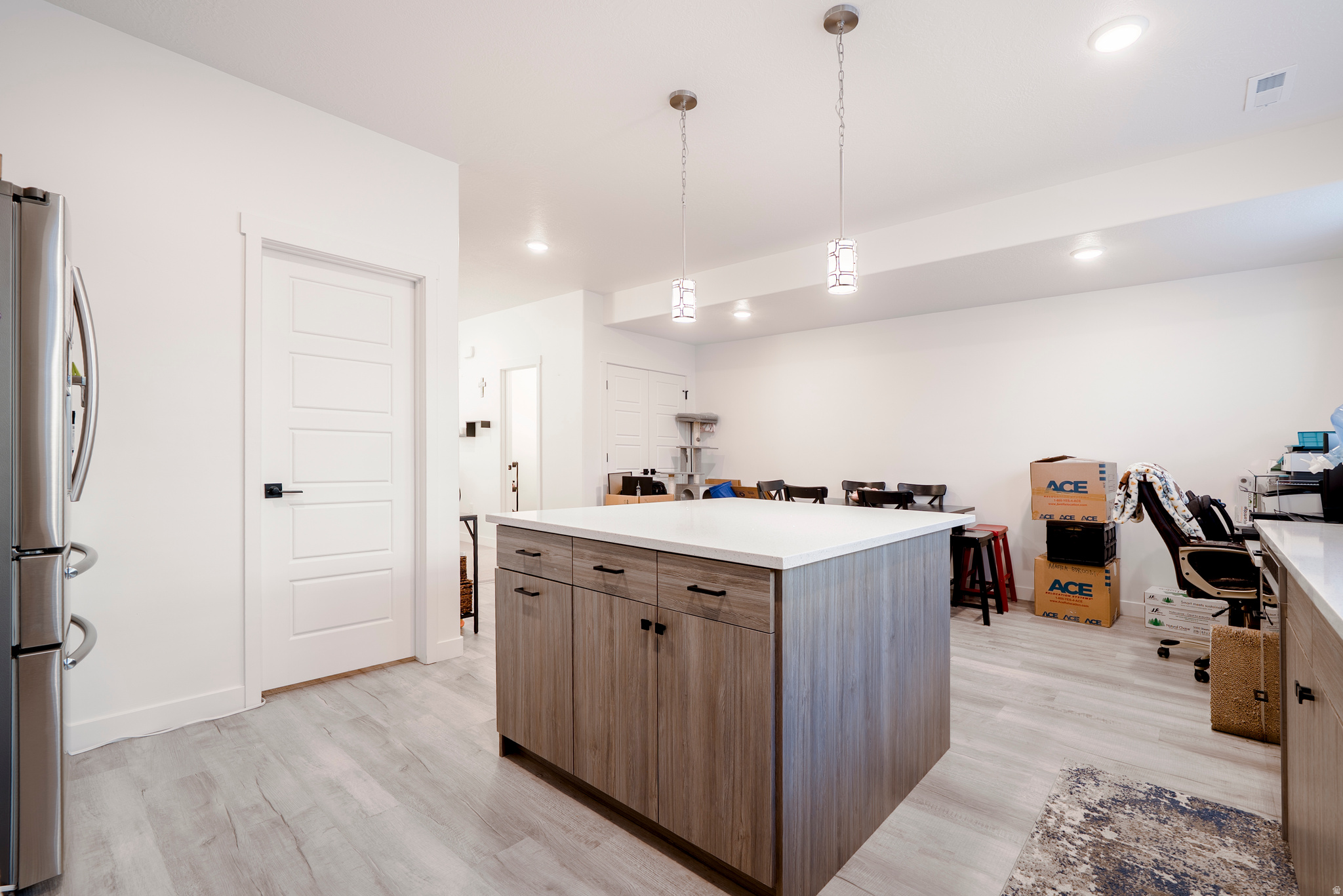 MONTEBELLO - Residential