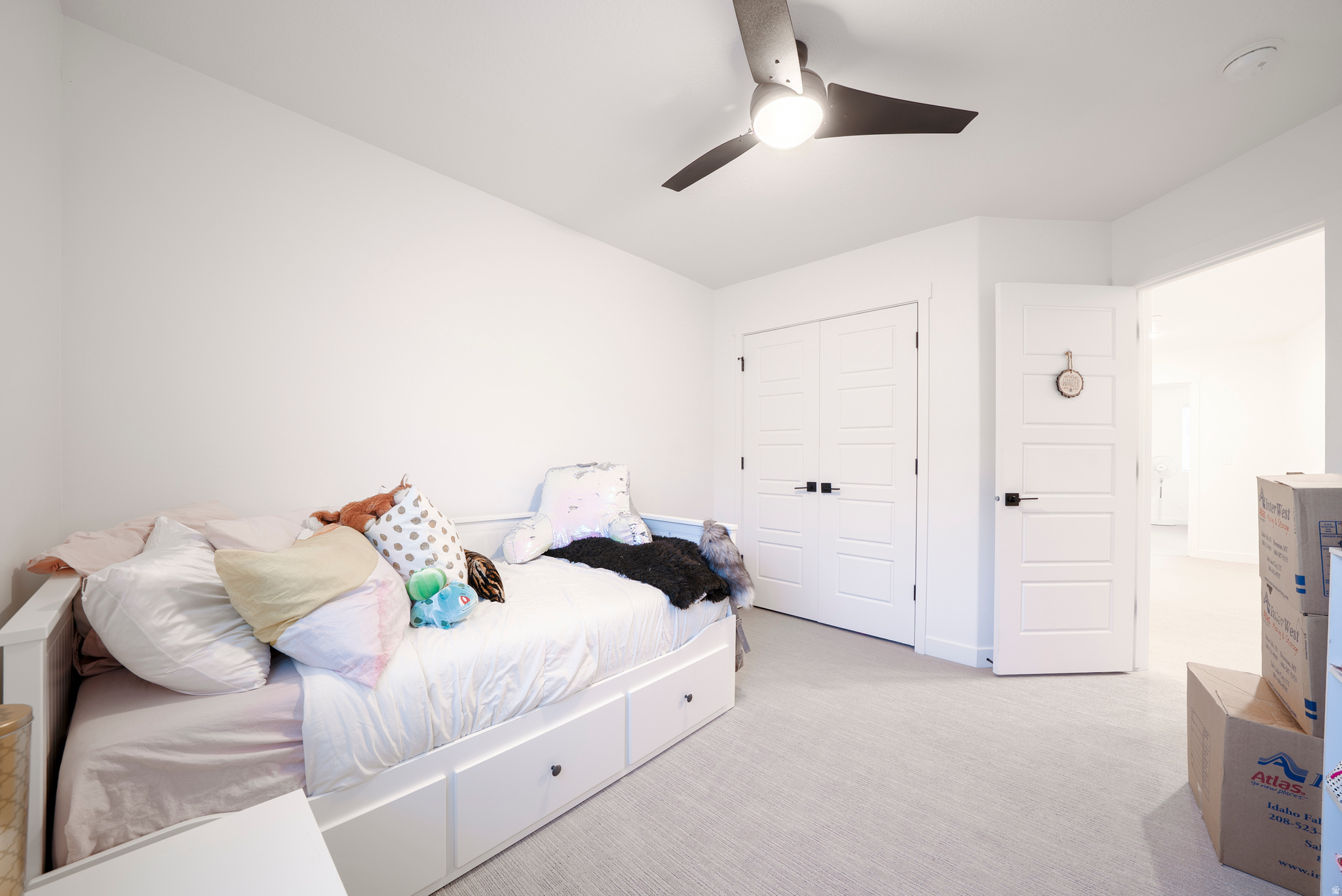 MONTEBELLO - Residential