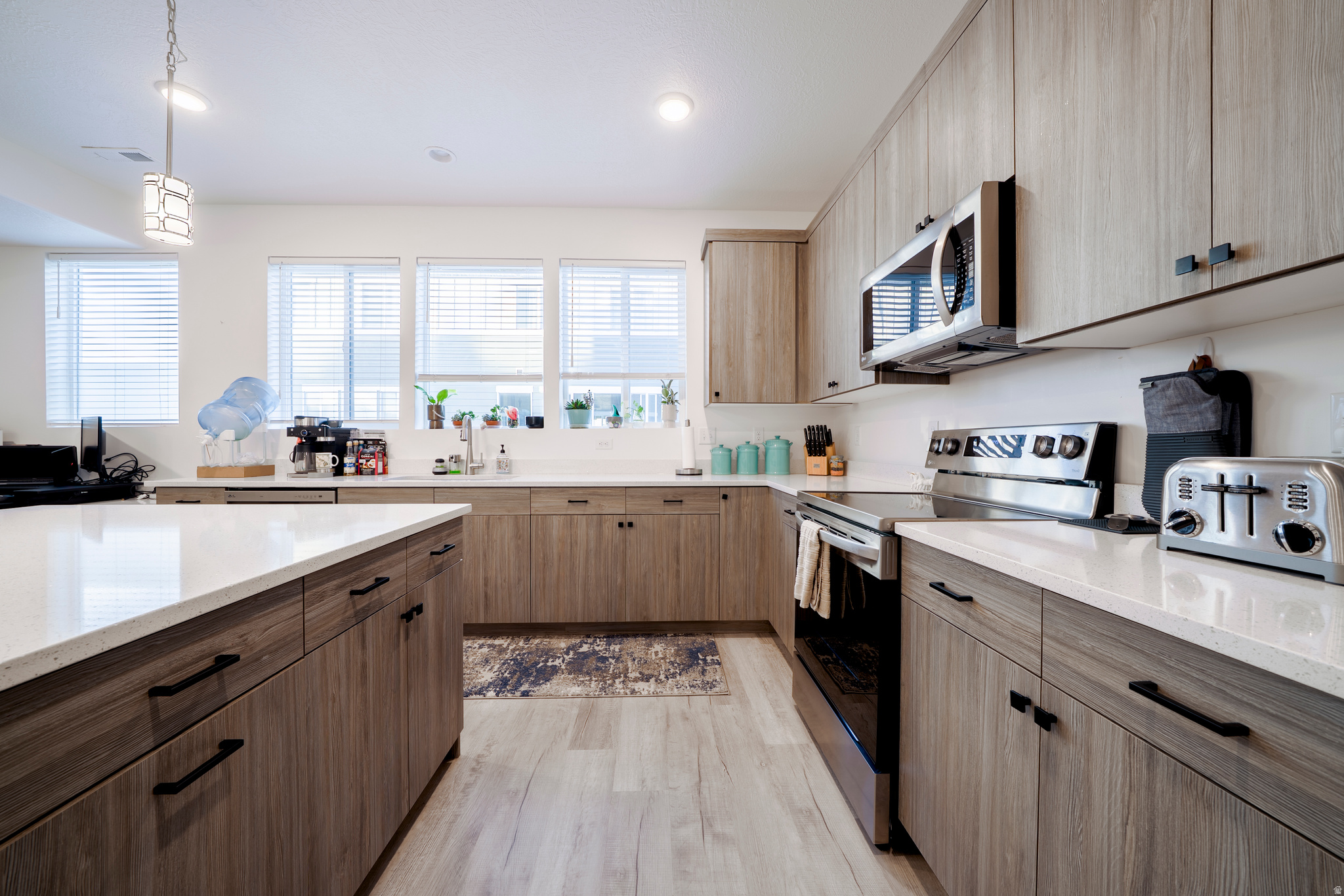 MONTEBELLO - Residential